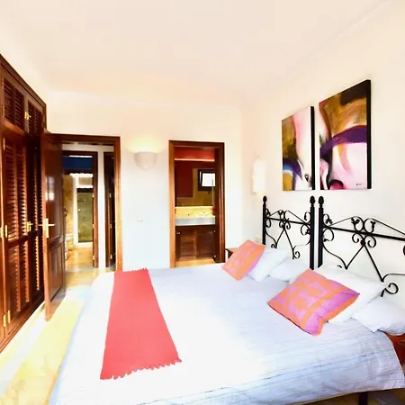 Βίλα 210 - Tisalaya By Villas Now Ltd